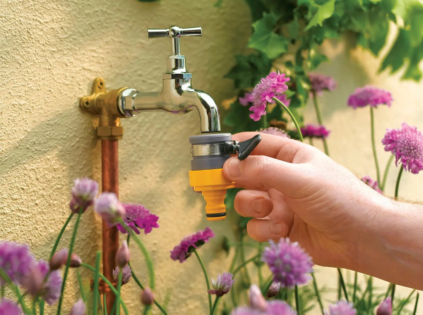 Hozelock Round Mixer Tap Connector