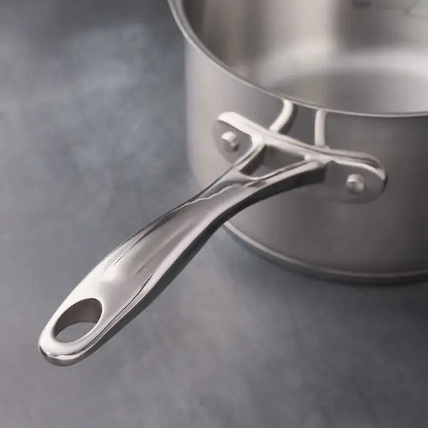 Stellar Profile 18cm Saucepan with Draining Lid